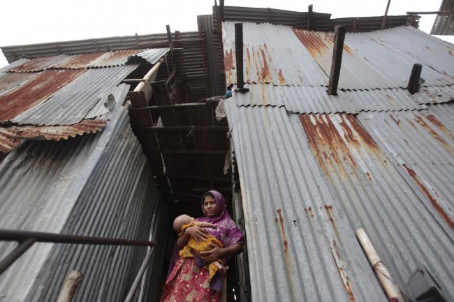 Bangladesh factory slum