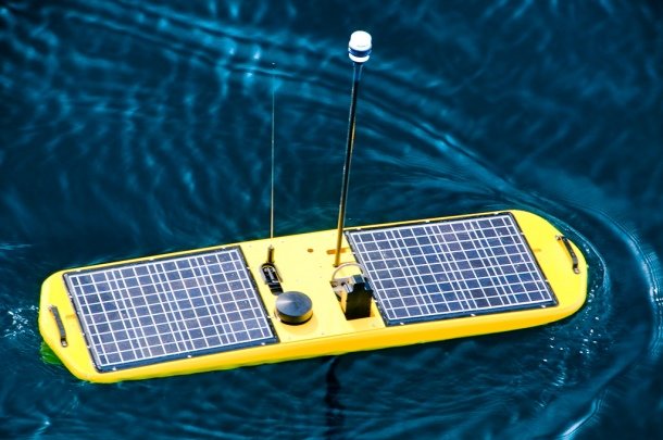 Wave-powered robots to monitor the oceans