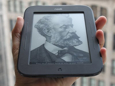 HUGE PHOTOS: Check Out The New Nook Simple Touch E-Reader (BKS)